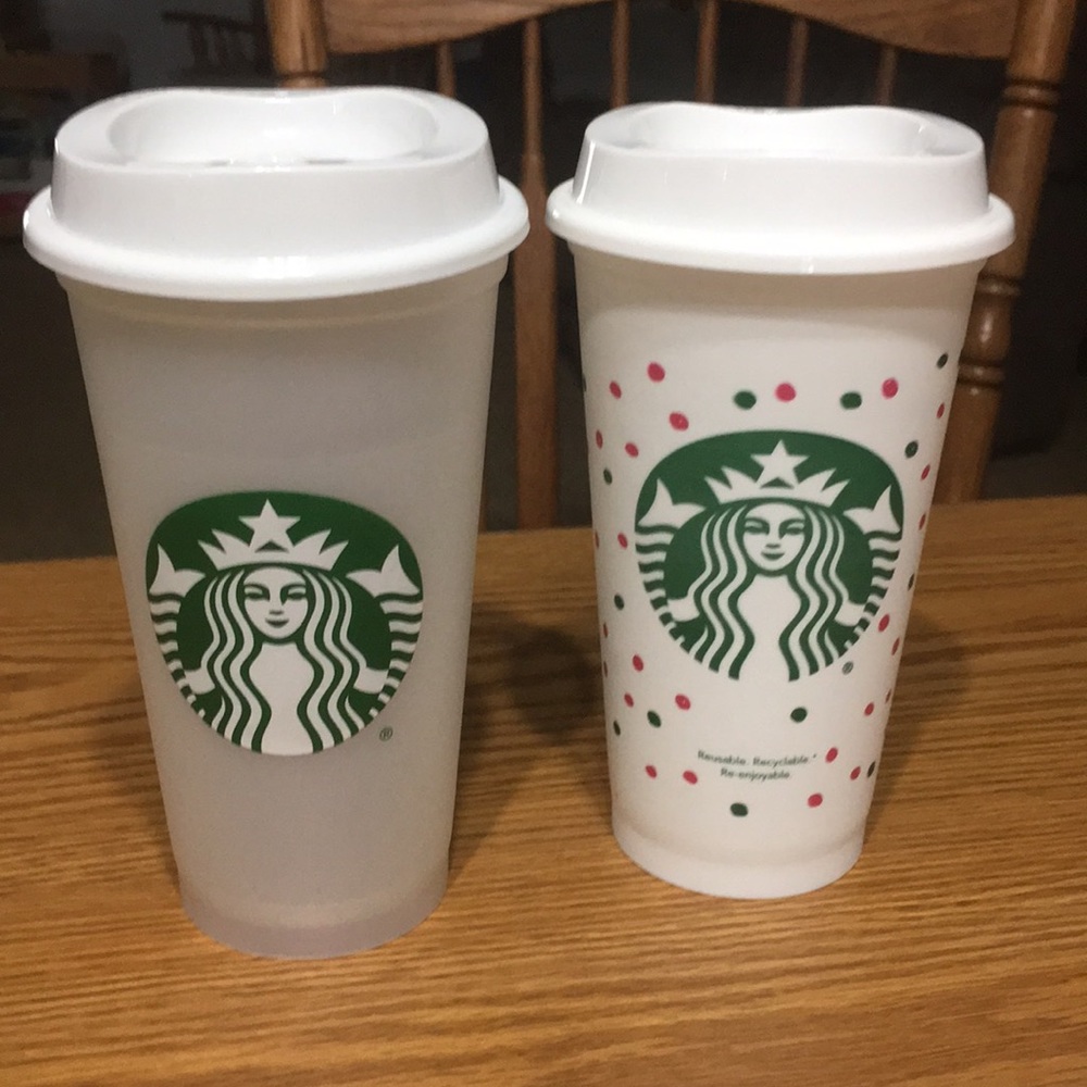 2 hard plastic Starbucks cups w/lids